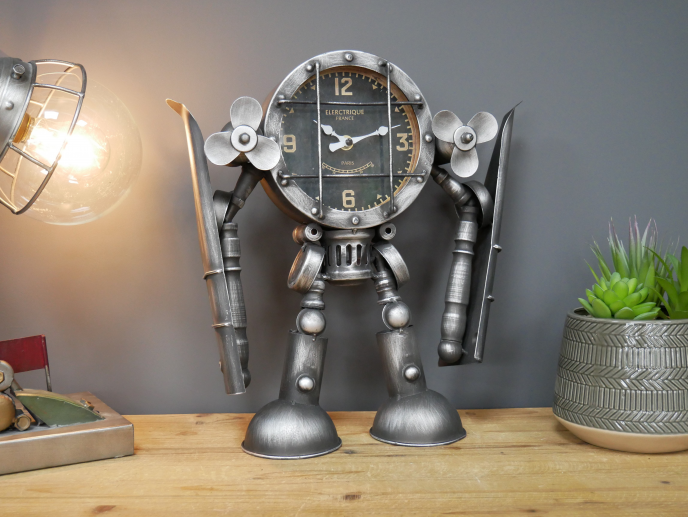 Robot Clock - Iron Man