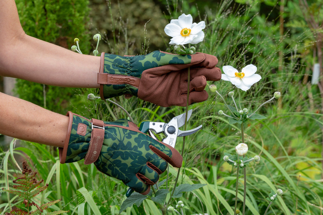 Oak Leaf Garden Gloves
